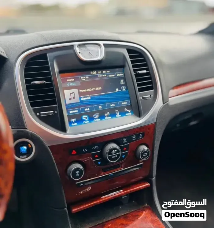 Chrysler 300 2015 photo 4