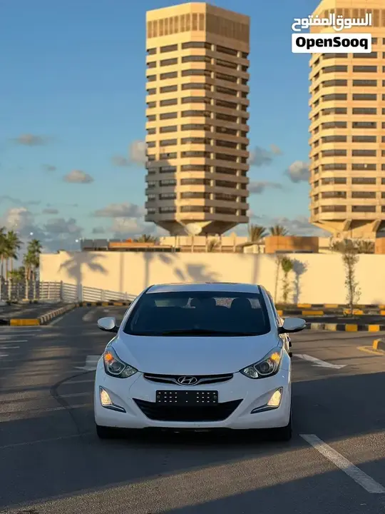 Hyundai Elantra 2014 photo 2