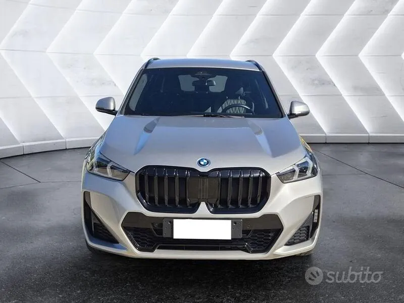 BMW X1 2023 photo 2