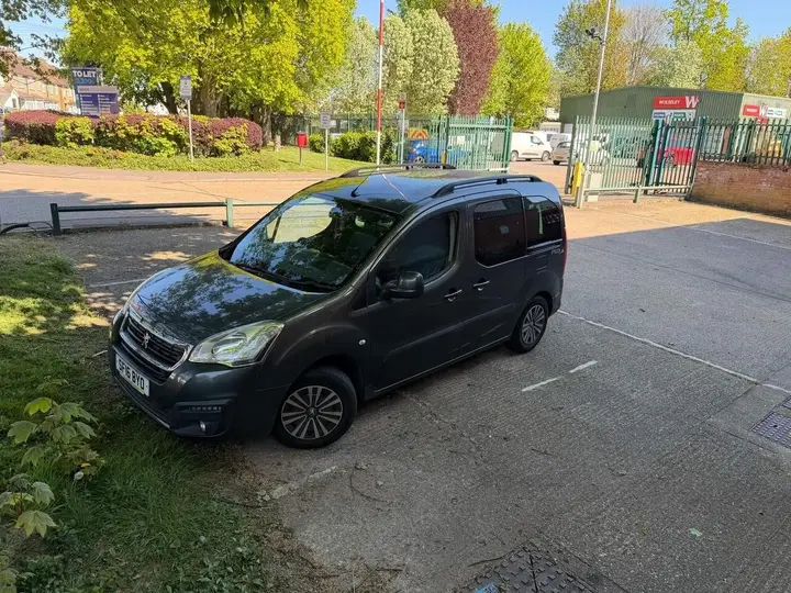 Peugeot Partner Tepee