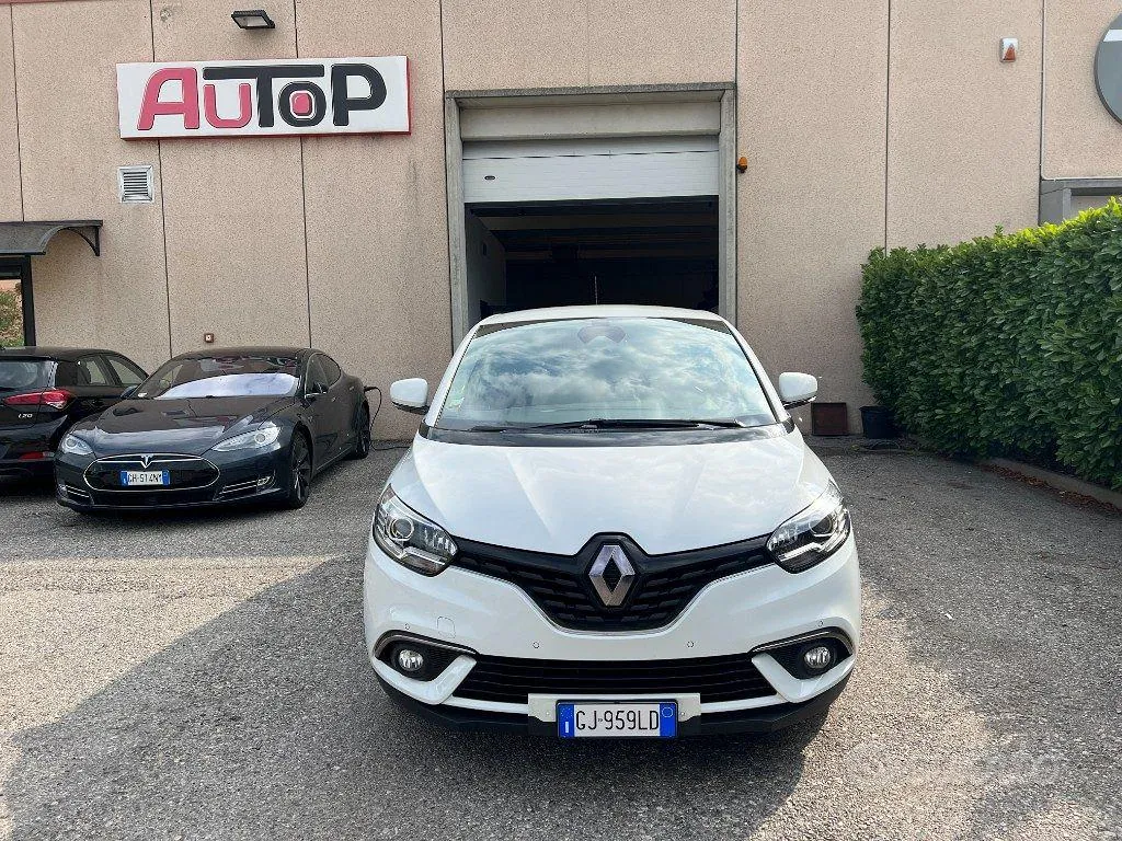 Renault Scenic 2019 photo 2