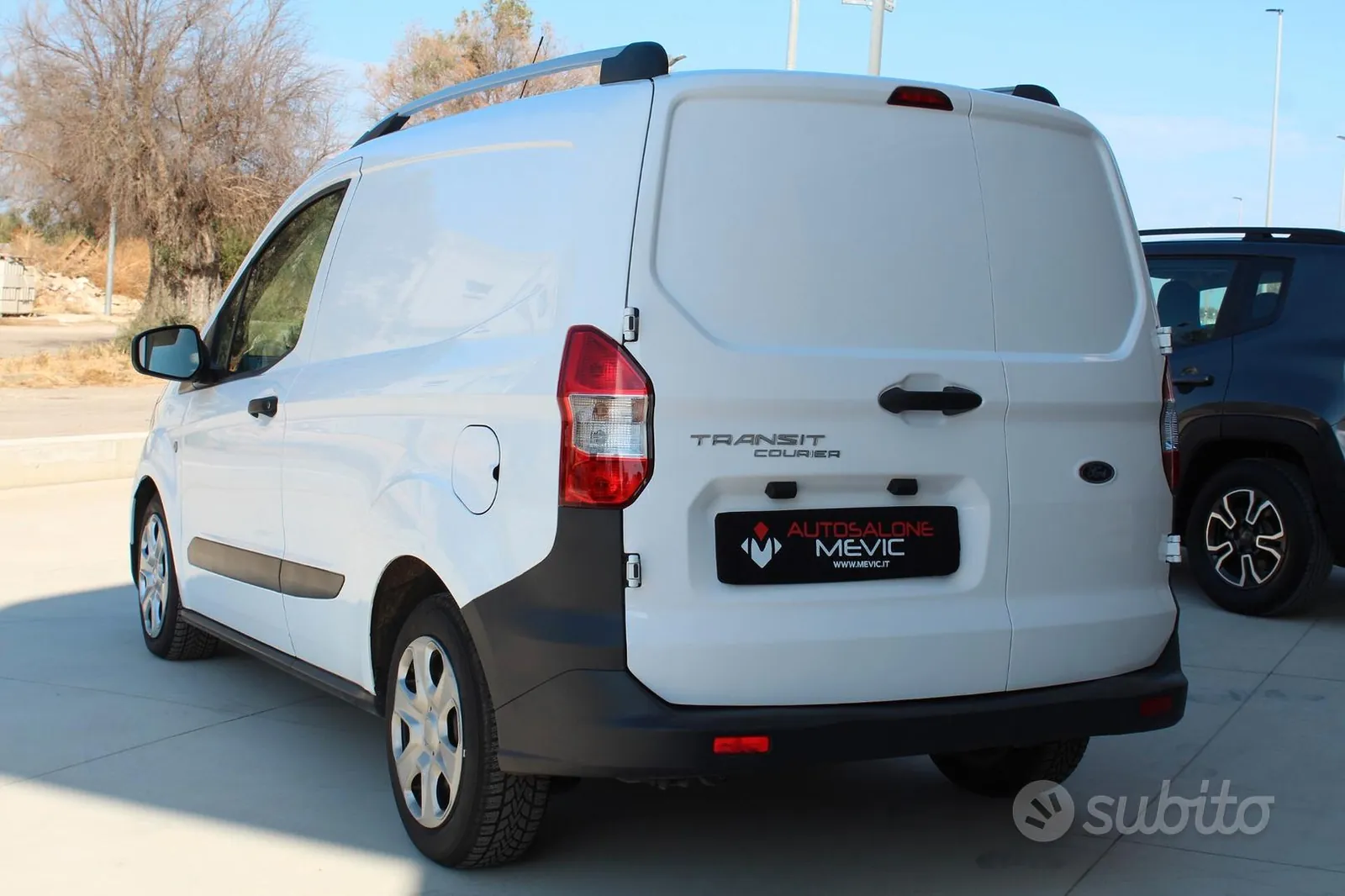 Ford Transit Courier 2022 photo 5