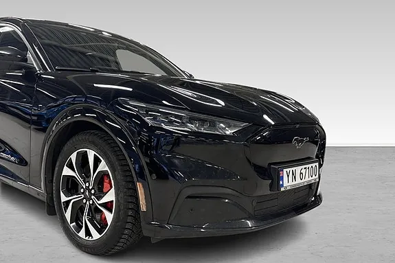 Ford Mustang Mach-E 2023 photo 2