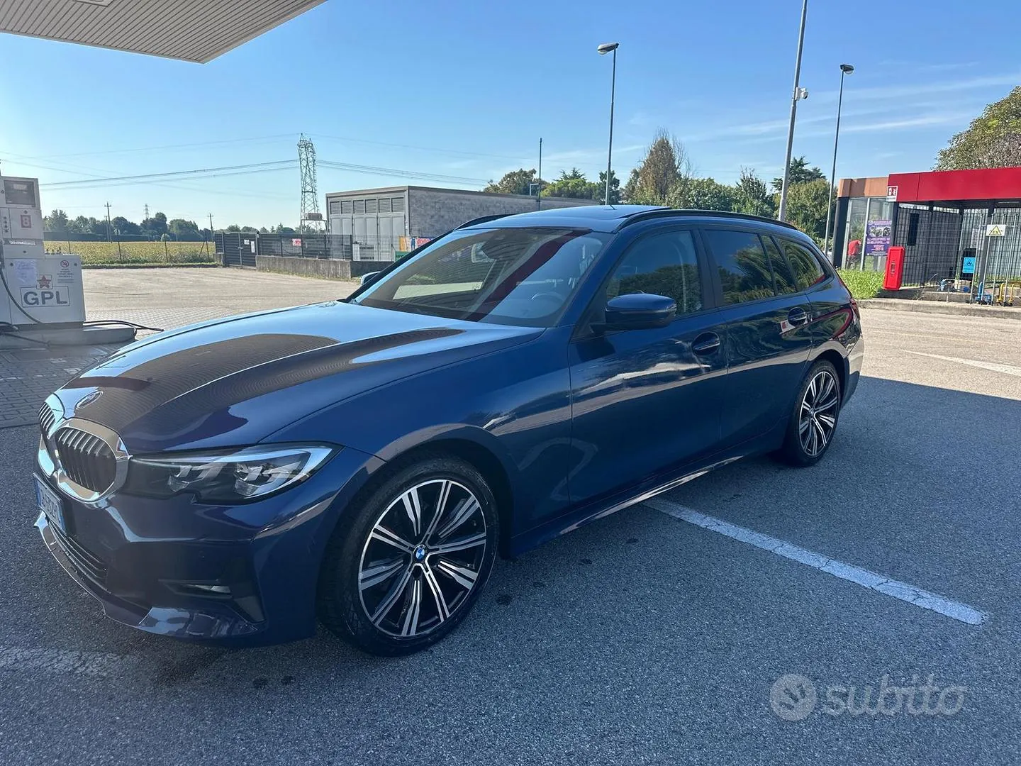 BMW 320