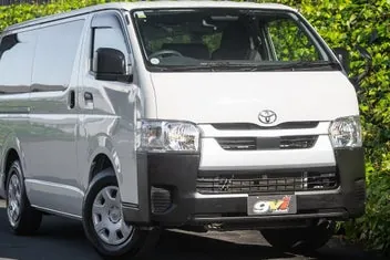 Toyota Hiace 2021 photo 4