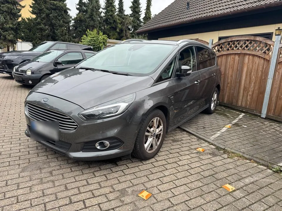 Ford S-Max