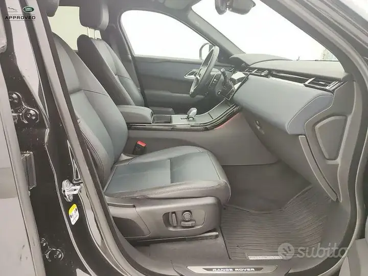 Land Rover Velar 2024 photo 4