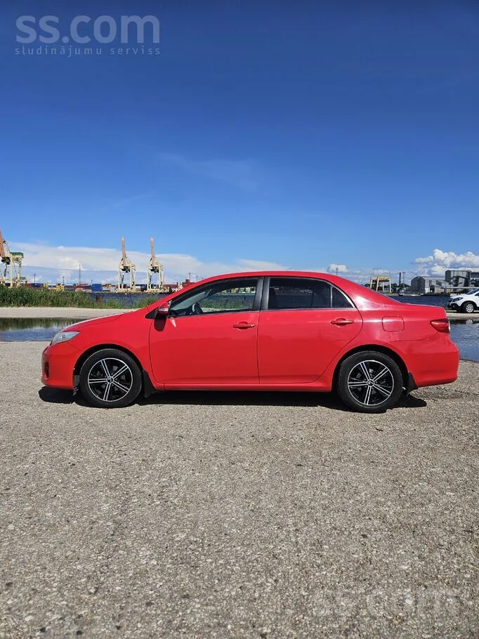 Toyota Corolla 2013 photo 3
