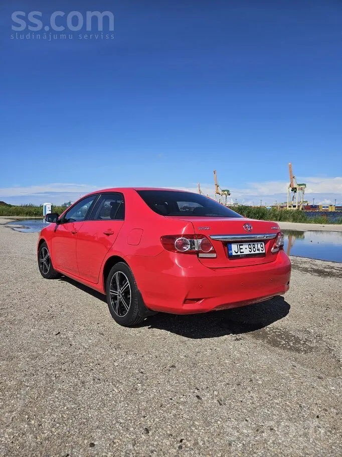 Toyota Corolla 2013 photo 2