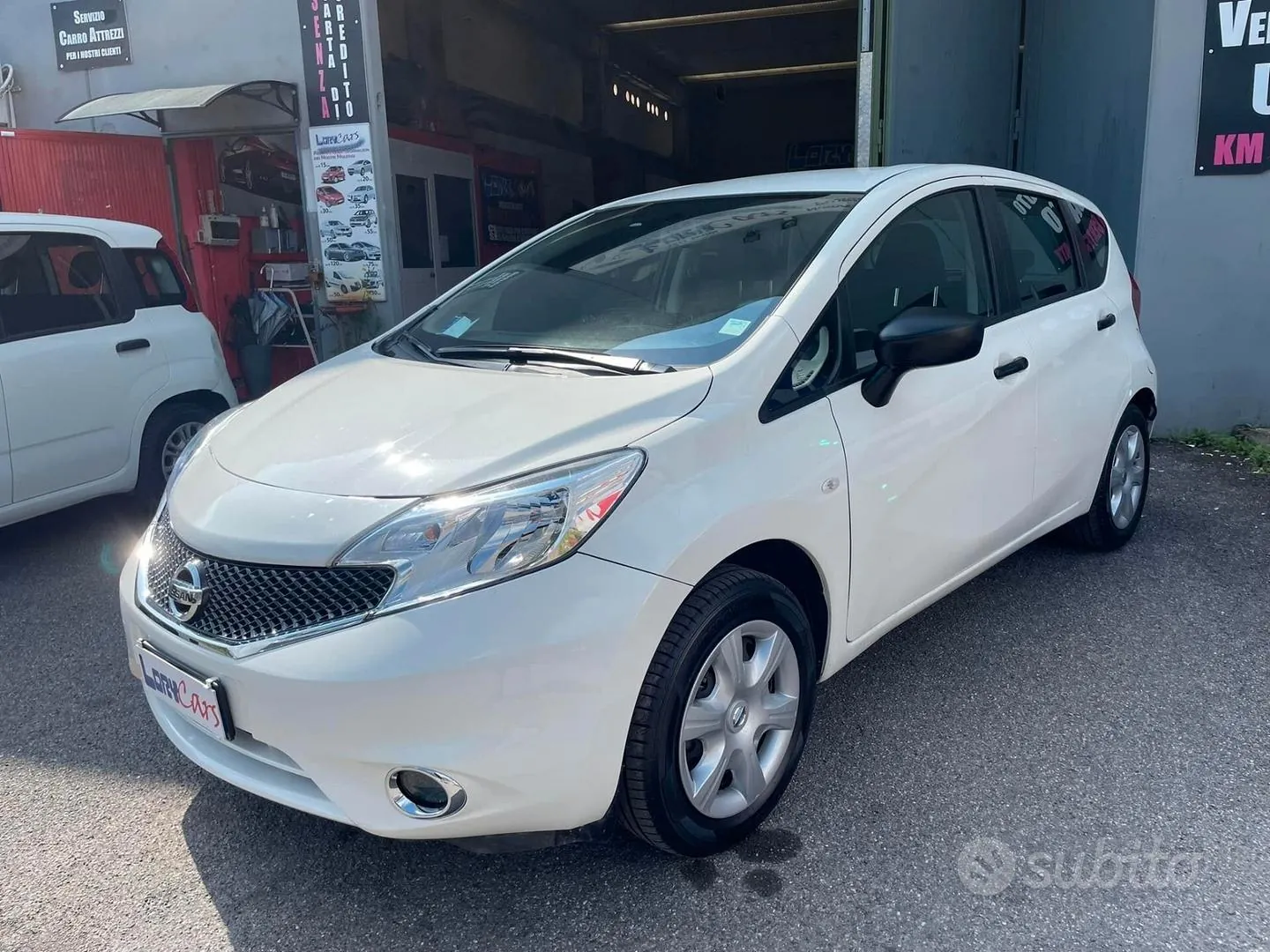 Nissan Note 2015 photo 4