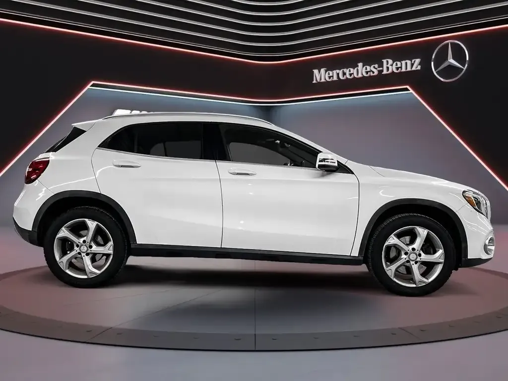 Mercedes-Benz Gla 2018 photo 5