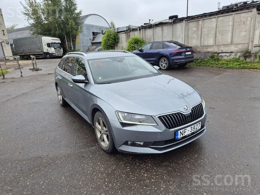 Skoda Superb 2017 photo 2