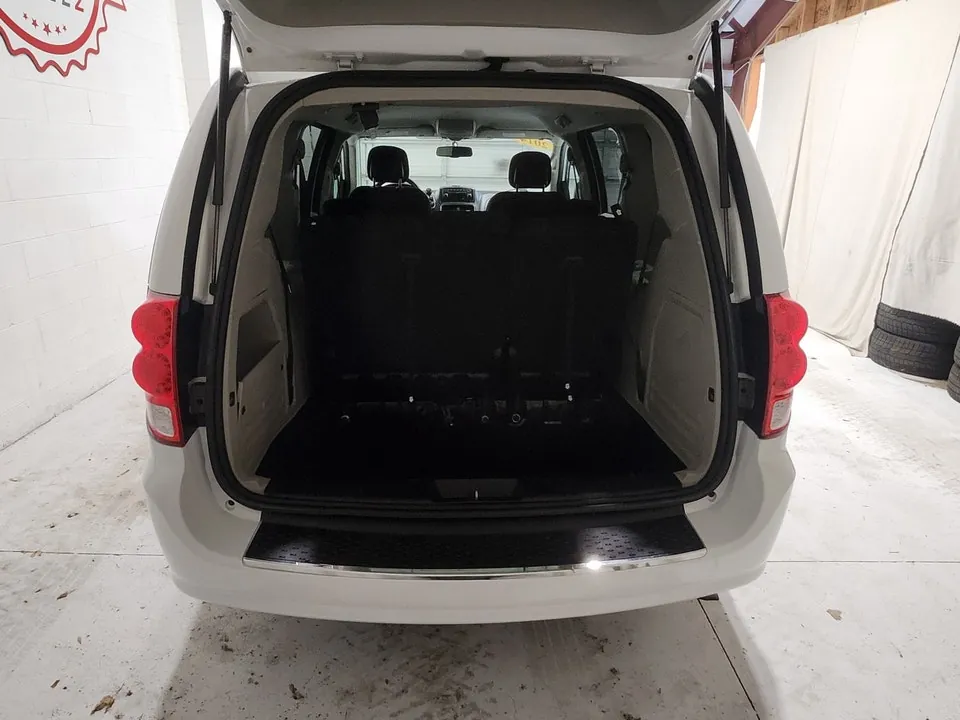Dodge Grand Caravan 2014 photo 4