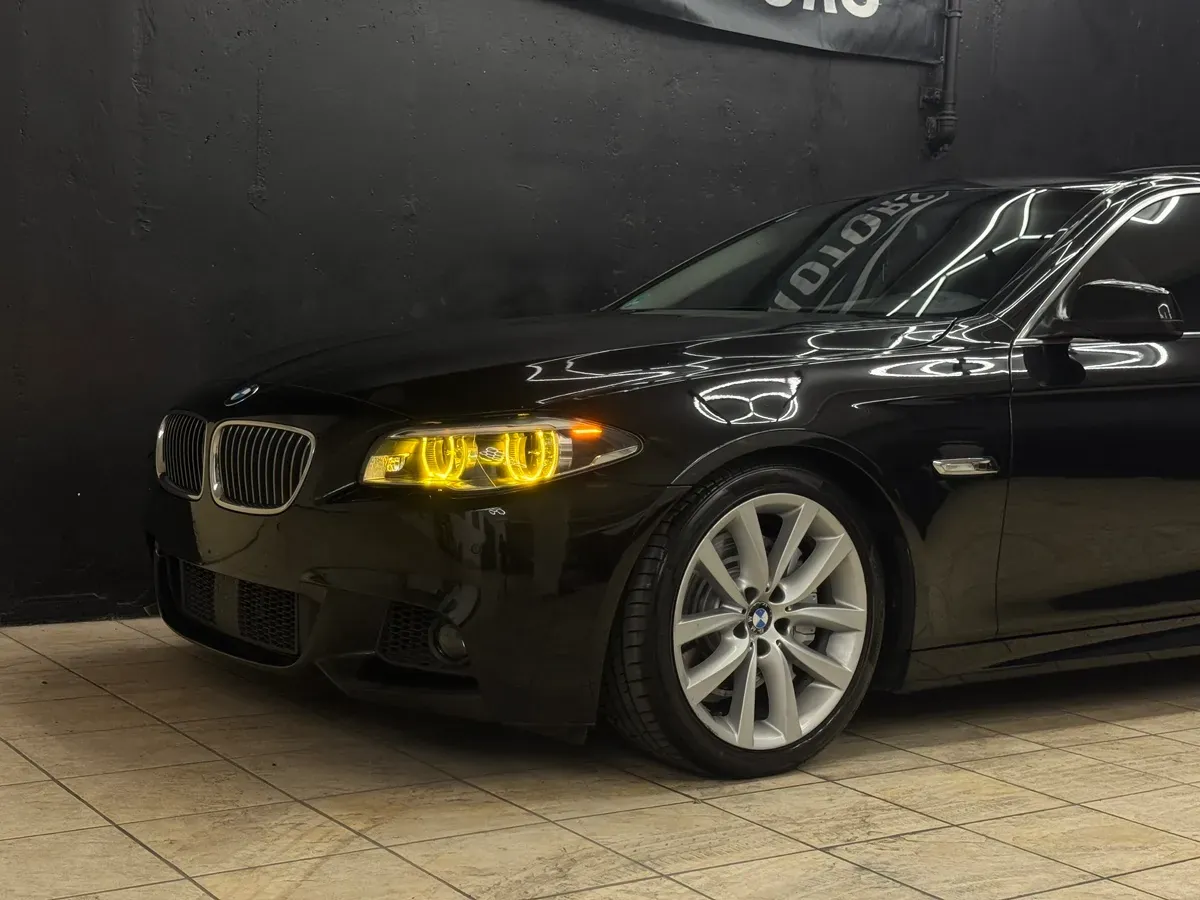 BMW 5 Series 2010 photo 3
