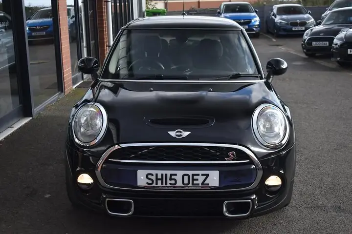 Mini Cooper S 2015 photo 3