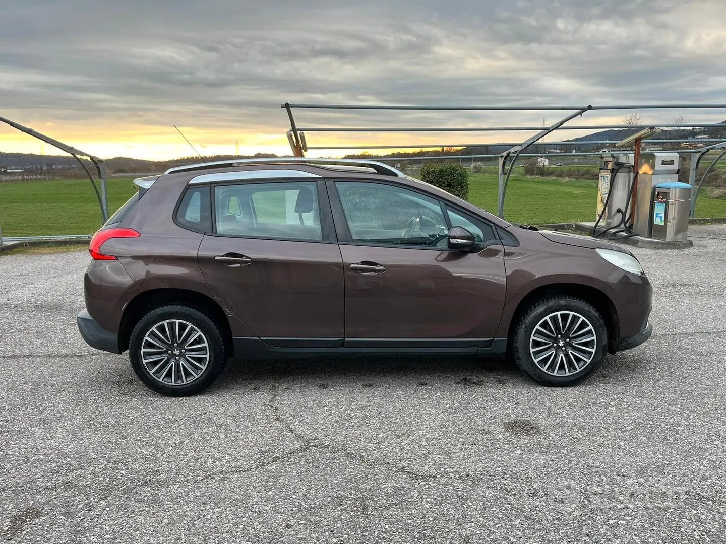 Peugeot 2008 2015 photo 2
