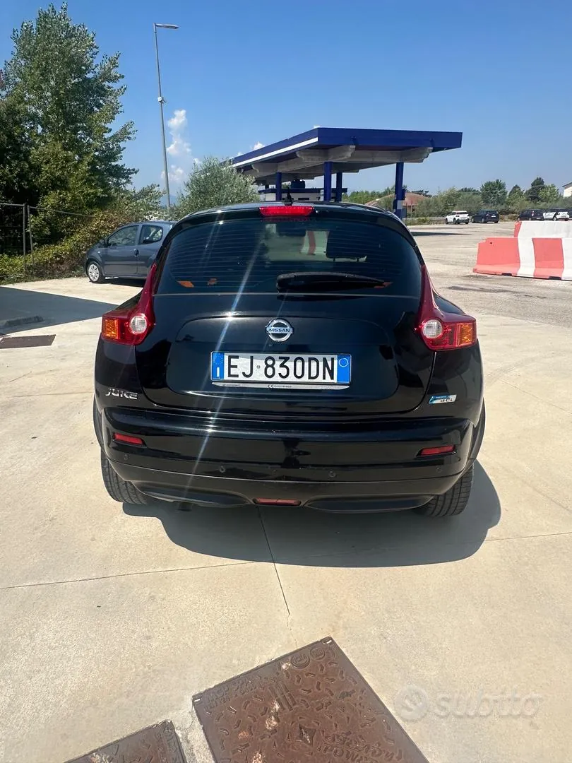 Nissan Juke 2011 photo 4