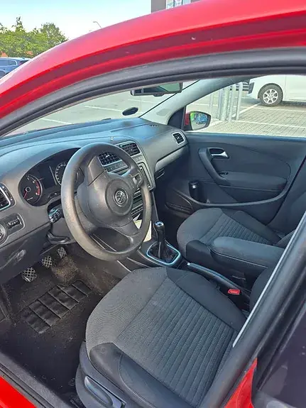 Volkswagen Polo 2010 photo 4