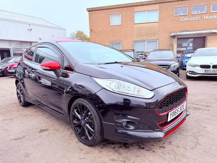 Ford Fiesta 2015 photo 2