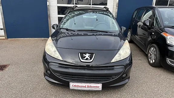 Peugeot 207 2009 photo 2