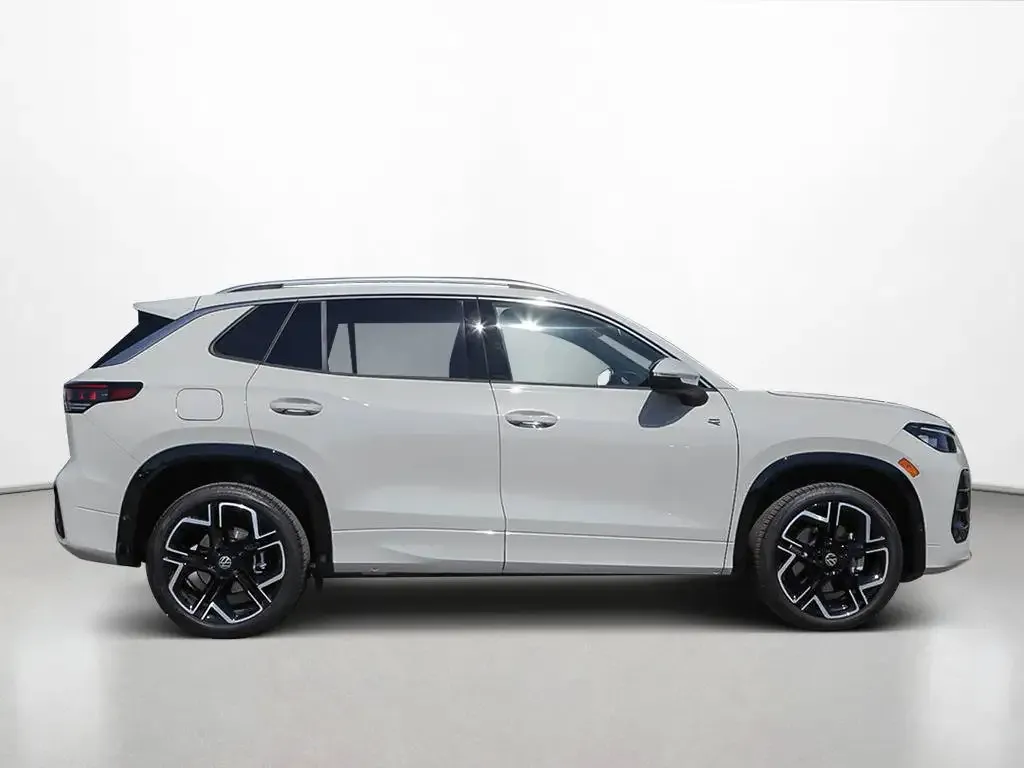 Volkswagen Tiguan 2026 photo 2