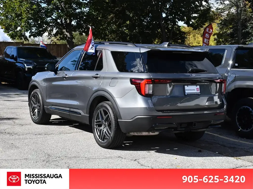 Ford Explorer 2025 photo 5