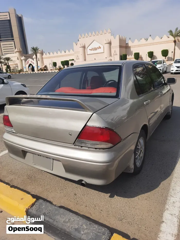 Mitsubishi Lancer 2002 photo 2