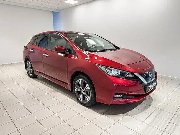 Nissan Leaf 2021 photo 2
