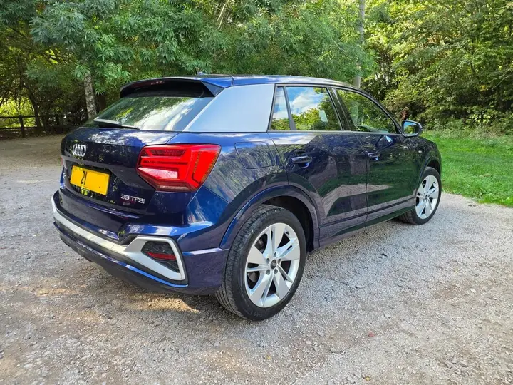 Audi Q2 2021 photo 2
