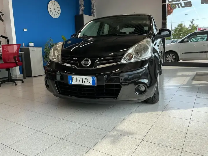 Nissan Note 2011 photo 5