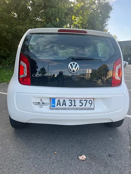 Volkswagen Up 2013 photo 4