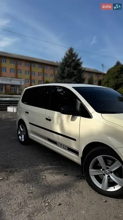 Volkswagen Touran 2014 photo 5
