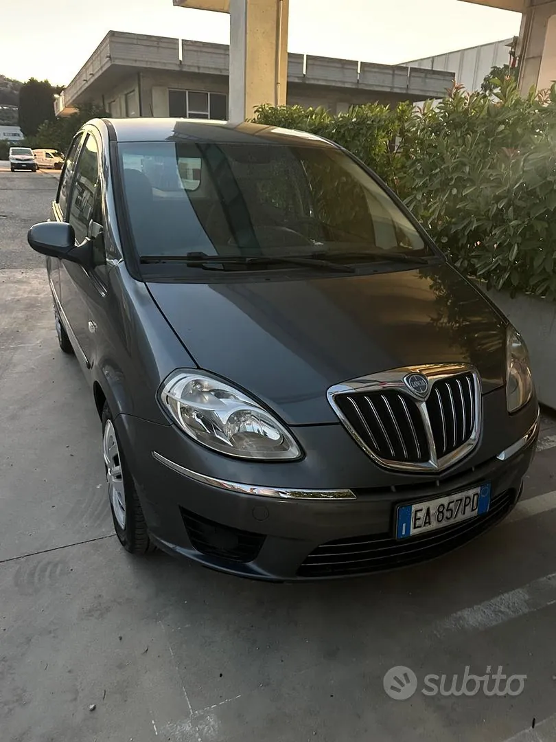 Lancia Musa 2010 photo 4