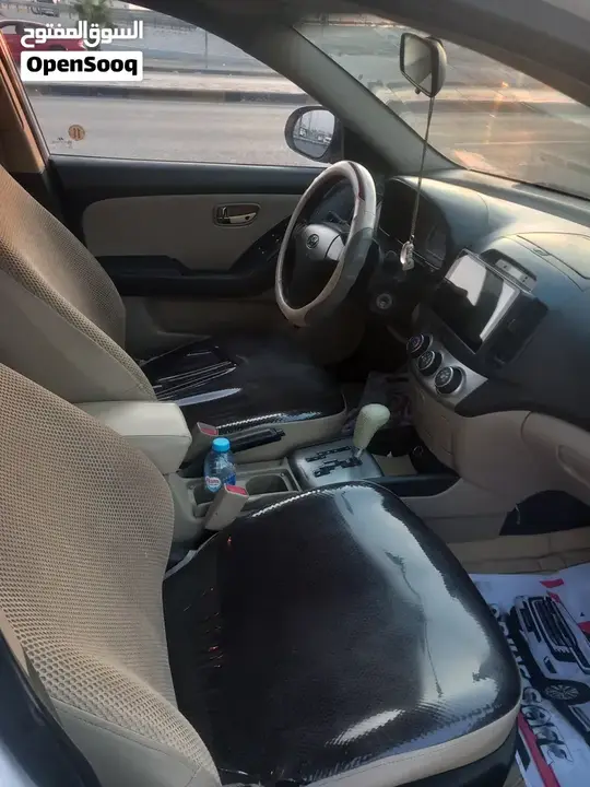 Hyundai Elantra 2011 photo 3