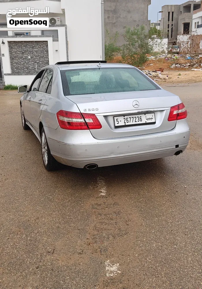 Mercedes-Benz E-Class 2012 photo 3