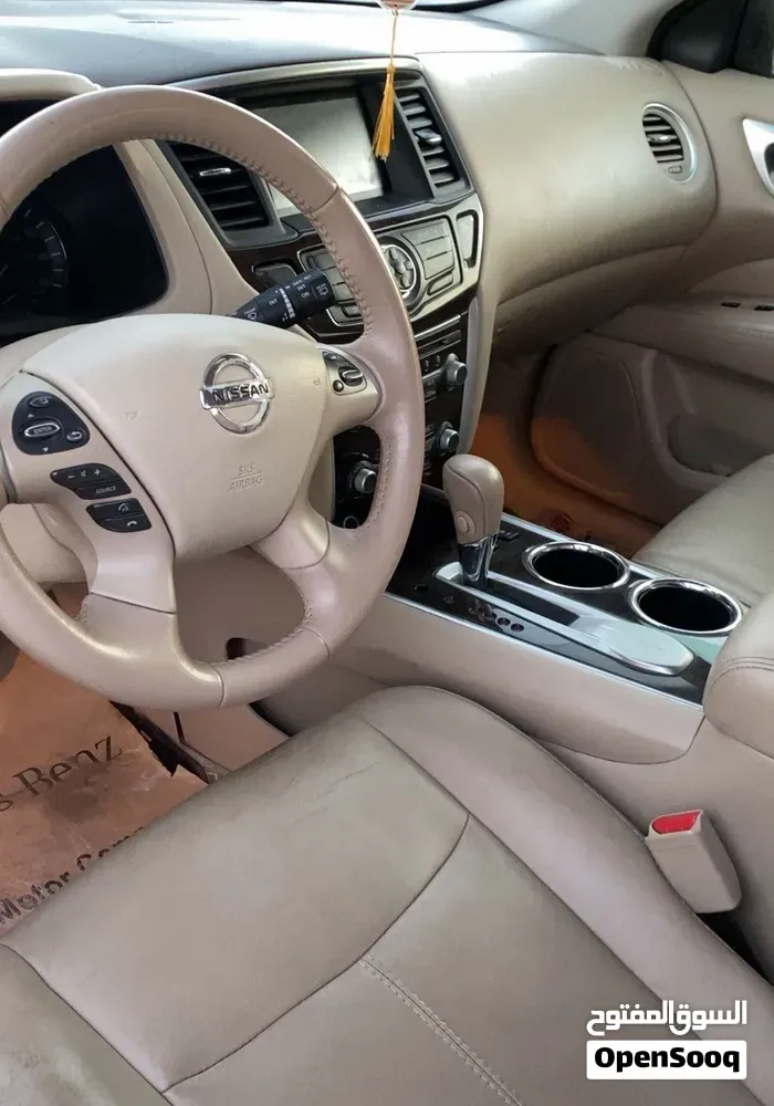 Nissan Pathfinder 2014 photo 2