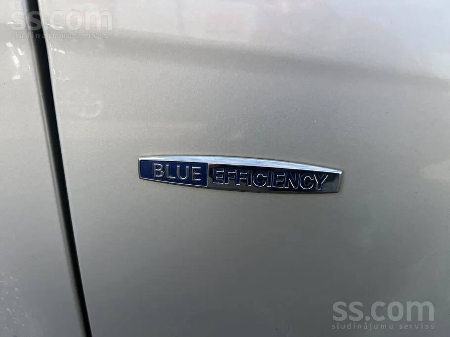 Mercedes-Benz C200 2010 photo 5