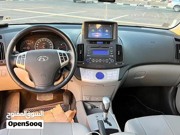 Hyundai Avante 2009 photo 3