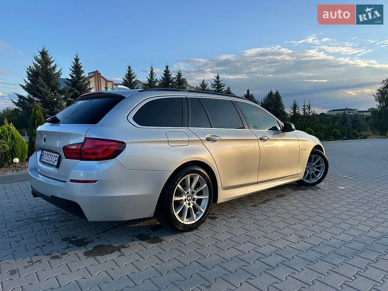 BMW 5 Series 2010 photo 4