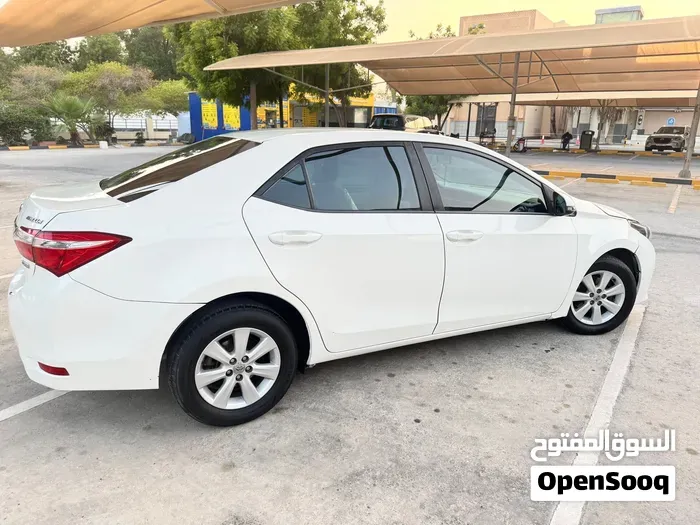 Toyota Corolla 2015 photo 3
