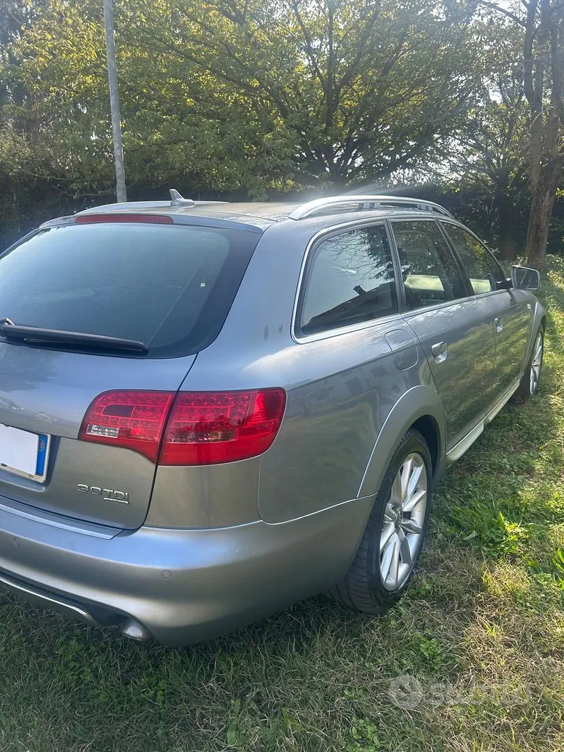 Audi A6 Allroad 2010 photo 4