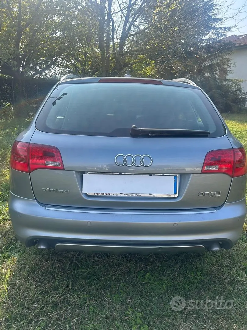 Audi A6 Allroad 2010 photo 5
