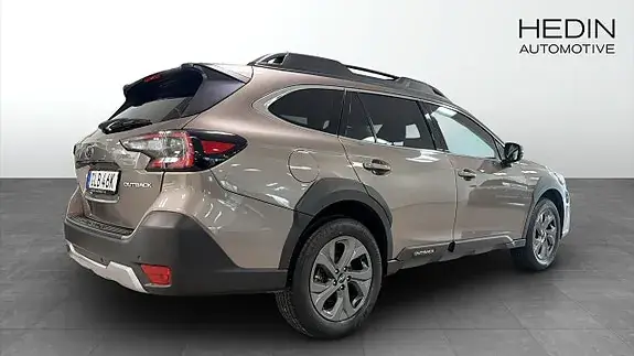 Subaru Outback 2022 photo 2