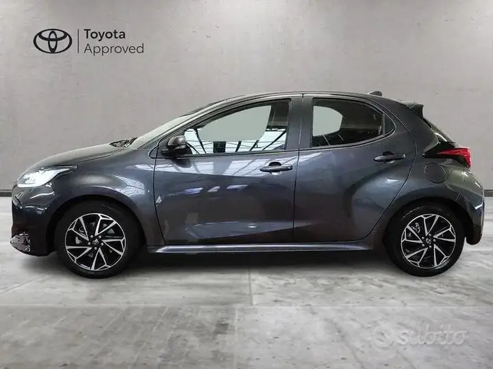 Toyota Yaris 2023 photo 4