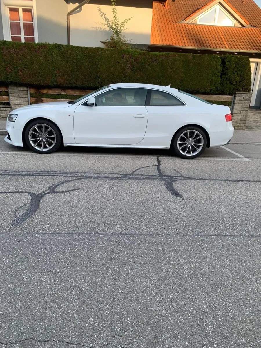 Audi A5 2008 photo 2