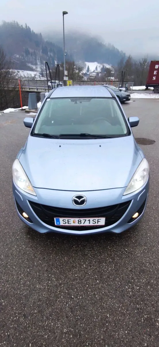 Mazda Mazda5 2011 photo 2