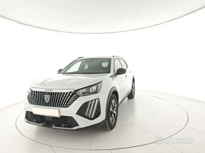 Peugeot 2008 2025 photo 2