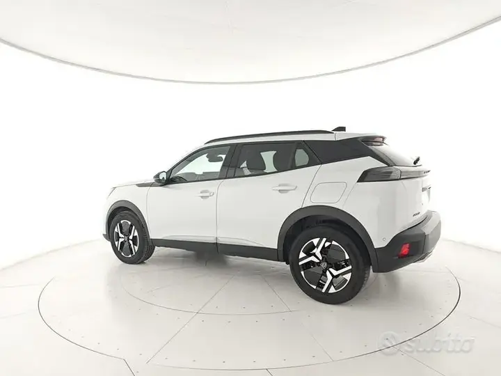 Peugeot 2008 2025 photo 3