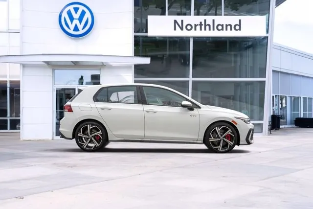 Volkswagen Golf Gti 2025 photo 3