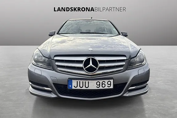Mercedes-Benz C180 2012 photo 2